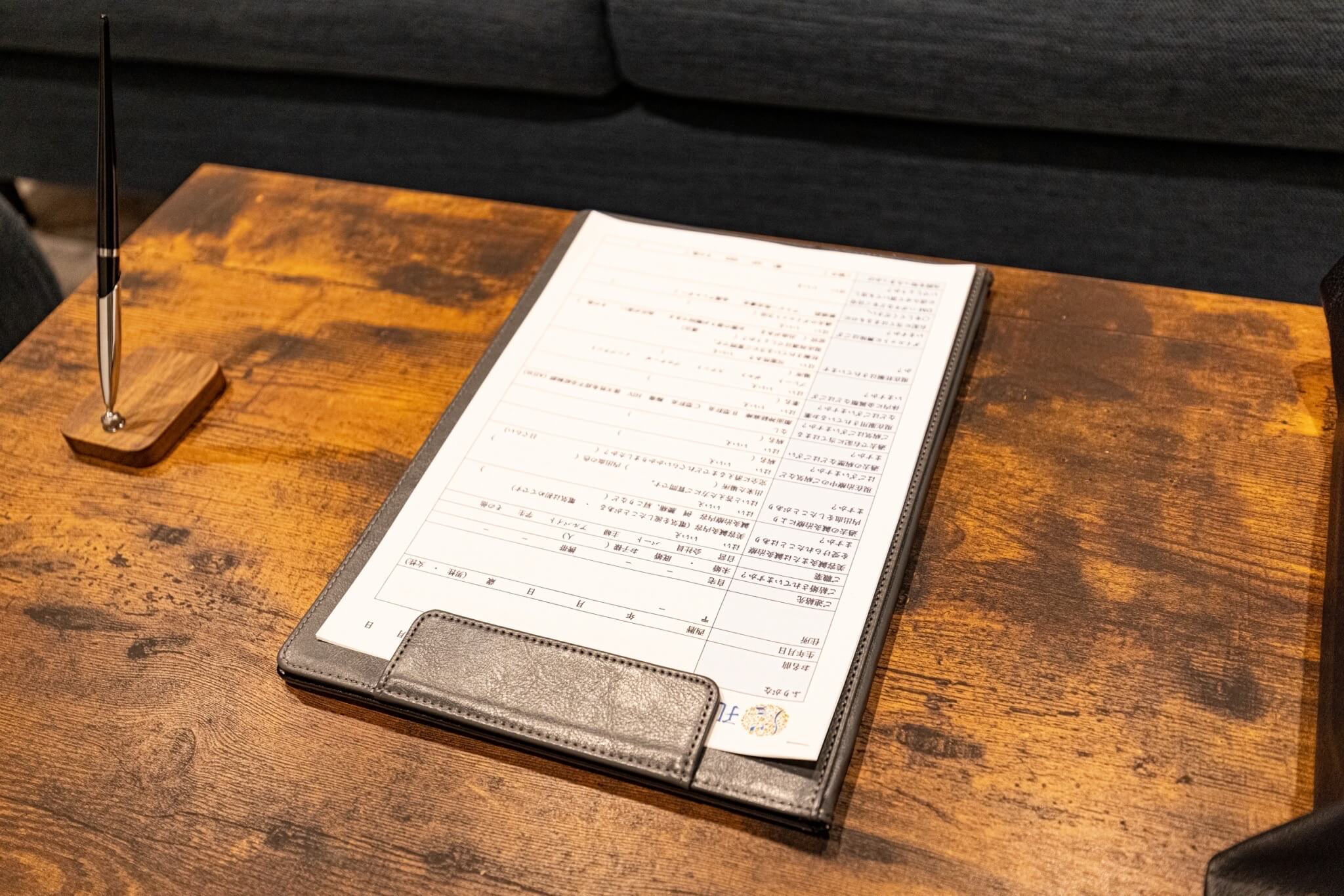 京都で電気を流す美容鍼なら鍼灸サロン孔-KOH-